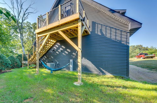 Photo 7 - Airy Belleville Guest House With Deck