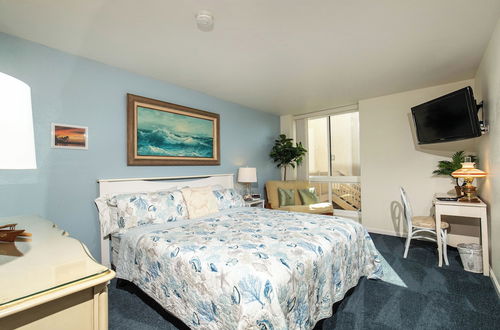 Photo 10 - Oceanside Beach Condos