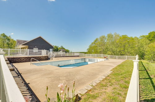 Foto 19 - Taylorsville Cottage w/ Hot Tub & Lake Access