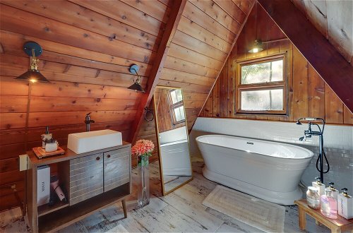 Photo 27 - Private Pocono Getaway With Hot Tub & Sauna