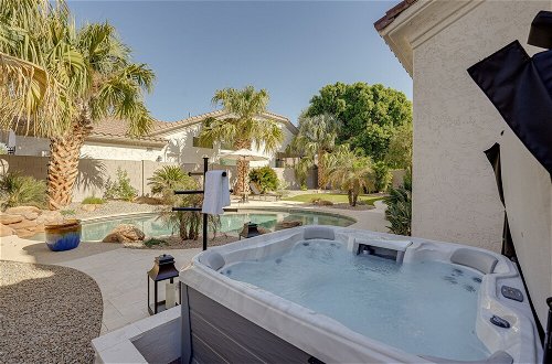 Photo 10 - Luxe Scottsdale Retreat: Pool, Hot Tub & More
