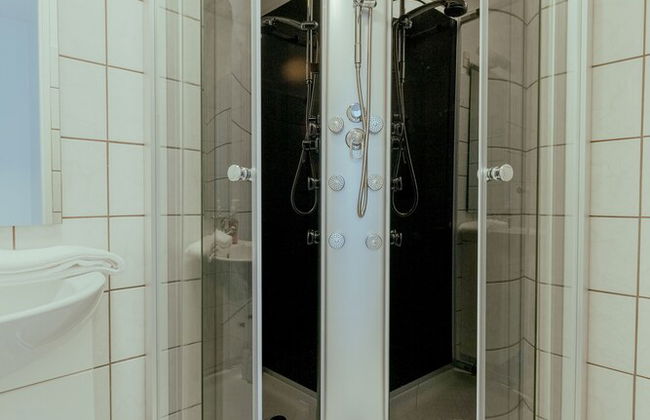 1 Bedroom Apartment | Central | Tórshavn - Photo 10