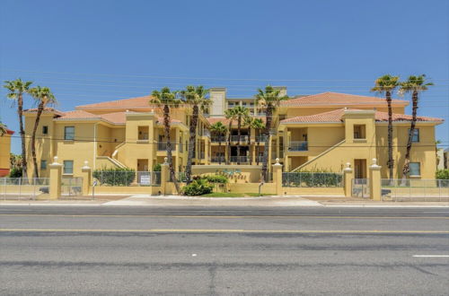 Photo 50 - Poolside Condo, Sleeps 8, Only 1 Block From Beach