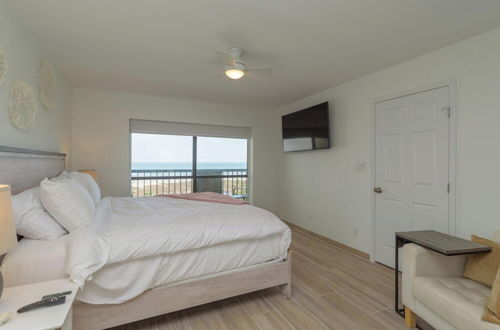 Foto 6 - Ocean View Condo in Resort With all the Amenities