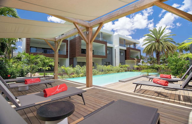 Nautilya Apartments with LOV - Photo 1