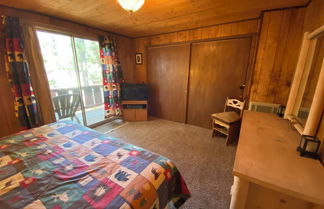 Photo 2 - Bearfoot Cabin