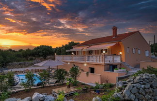 Foto 1 - Villa Akulica With Heated Outdoor Pool and Seaview