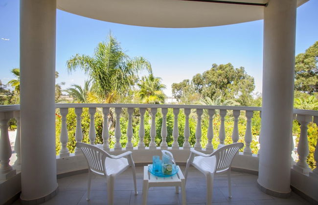 Sunset Beachfront Villa Meneou - Photo 12