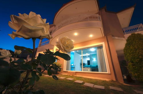 Foto 14 - Thalassa Seaside Retreat-bespoke Luxury Home
