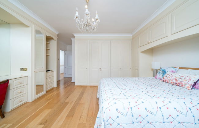 Delightful Vintage 2 Bedroom Apartment - Foto 2