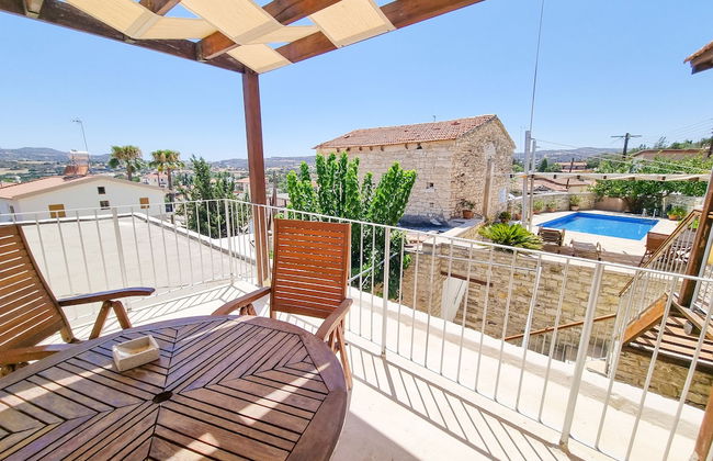 Village Charm Pool Apartment at Skarinou - Photo 8