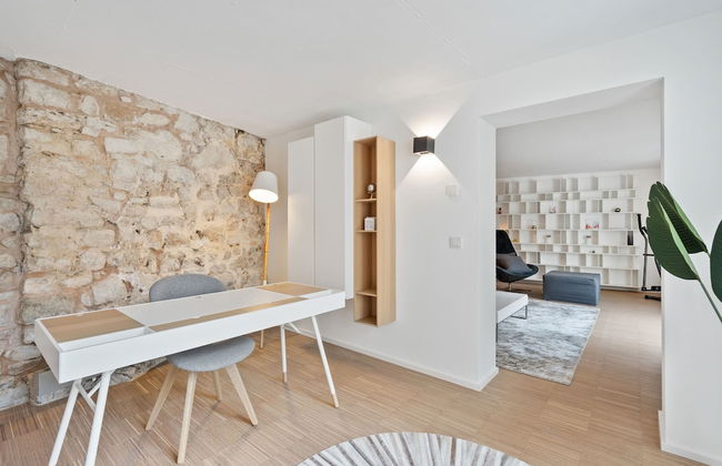 Modern Apt Old Town w Panoramic View ID4 - Foto 24