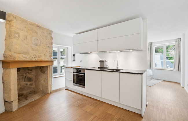 Modern Apt Old Town w Panoramic View ID4 - Foto 8