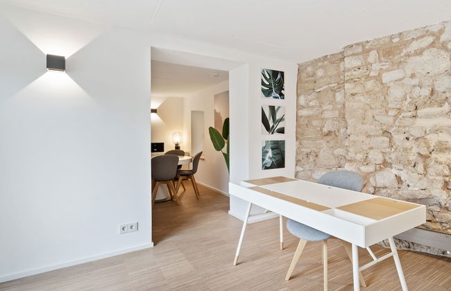 Modern Apt Old Town w Panoramic View ID4 - Foto 27