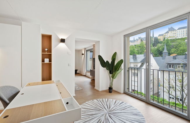 Modern Apt Old Town w Panoramic View ID4 - Foto 25