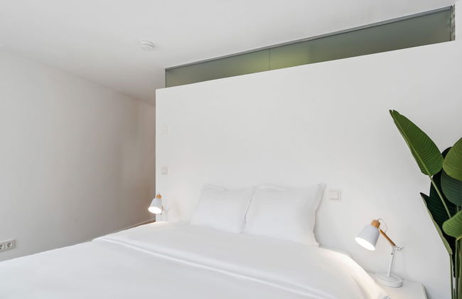 Modern Apt Old Town w Panoramic View ID4 - Foto 4