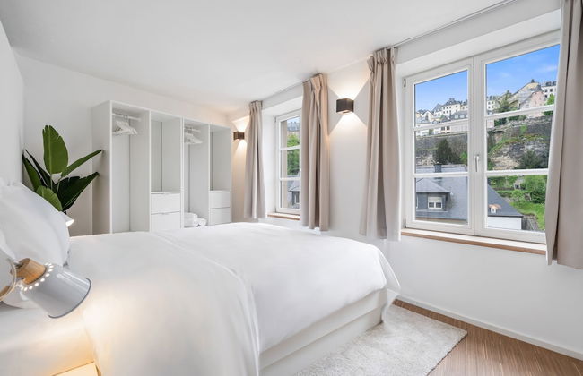 Modern Apt Old Town w Panoramic View ID4 - Foto 3