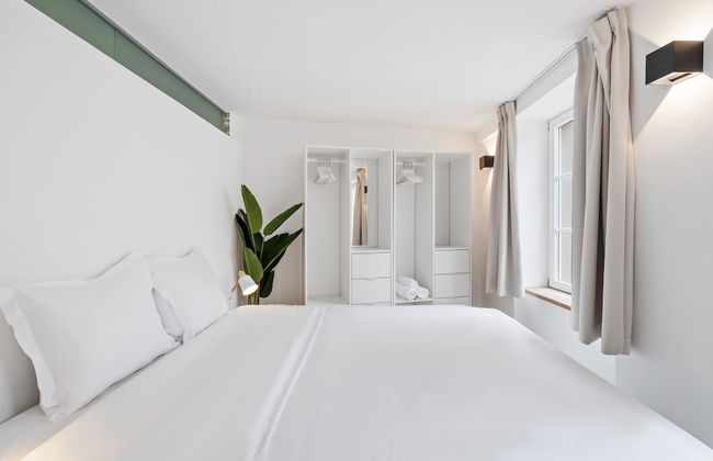 Modern Apt Old Town w Panoramic View ID4 - Foto 1