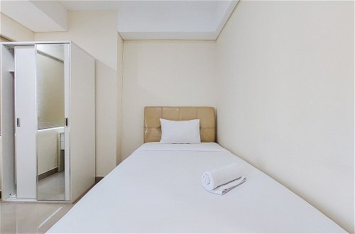 Photo 1 - Comfort And Homey Studio Apartment At B Residence