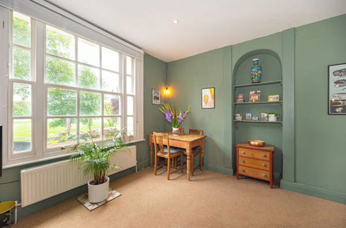 Foto 13 - Stunning 1BD Flat Opposite the Park - Peckham Rye