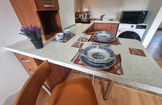 1 Bed Homey Two Floor Apartment - 200mbps Wi-fi! - Foto 8