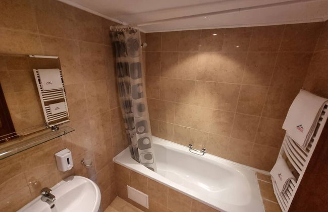 1 Bed Homey Two Floor Apartment - 200mbps Wi-fi! - Foto 21