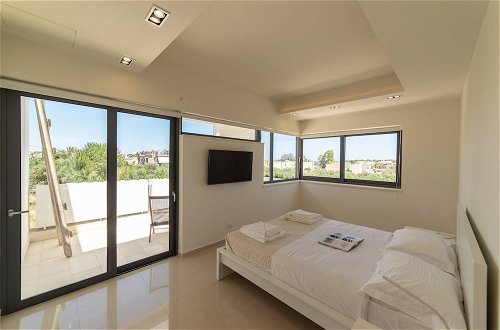 Foto 11 - luxury Villa Mirror - 200meters From The Beach