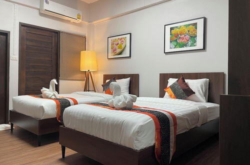 Photo 7 - The Bedrooms Maeklong Service Apartment