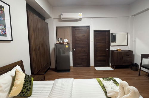 Photo 6 - The Bedrooms Maeklong Service Apartment