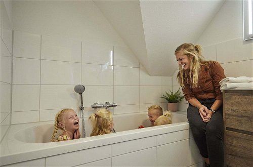 Foto 10 - Nice Villa With Sauna and Bubble Bath in Limburg