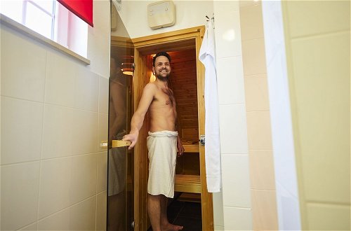 Foto 39 - Villa de Luxe With Sauna, Whirlpool & Steam Shower