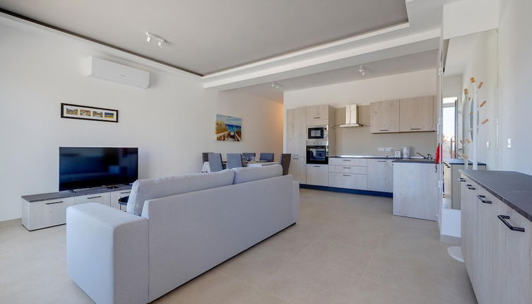 Photo 1 - Luxury Maisonette in a Tranquil and Central Area