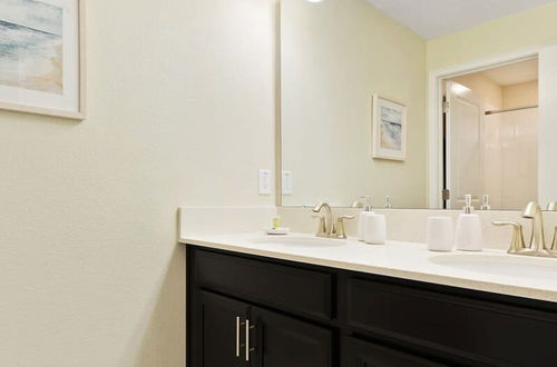 Foto 49 - Four Bedrooms w Pool Townhome 4841