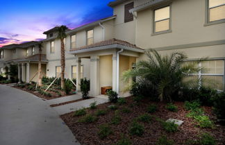 Photo 1 - Four Bedrooms w Pool Townhome 4841