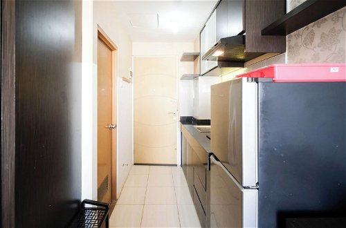 Photo 4 - Best Deals And Comfy Studio At Bale Hinggil Apartment