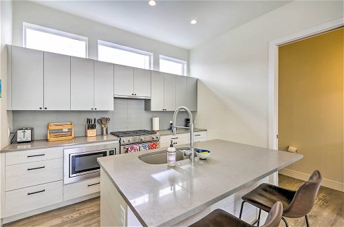 Photo 25 - Central Denver Townhome w/ Rooftop + Views