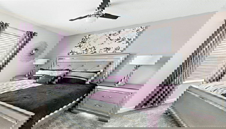 Foto 1 - No Rear Neighbor 6BR Villa Private Pool Spa Disney
