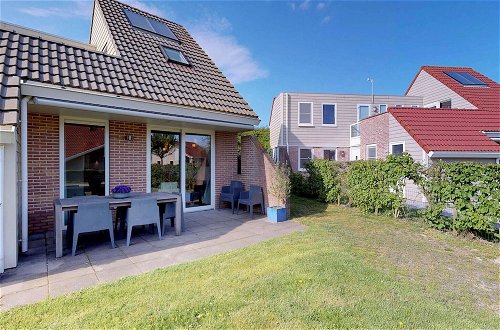 Photo 25 - Holiday Home With Roof Terrace at Veerse Meer