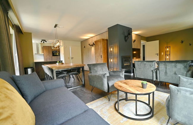 Modern Apartment in Belgium With Bubble Bath - Photo 13