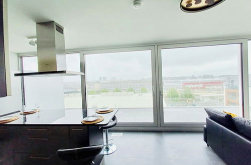 Photo 6 - Brand new 2bedrooms Penthouse in Center