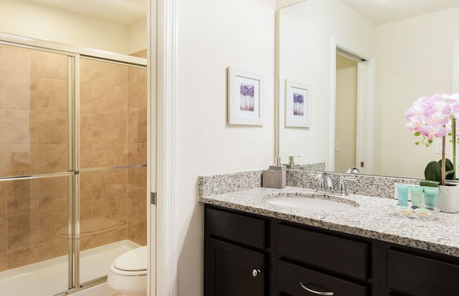 Special Rate Spacious Home With Private Pool! - Foto 23