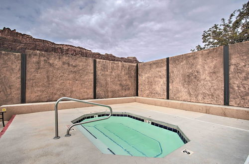 Photo 21 - Modern Moab Townhome With Shared Pool & Hot Tub