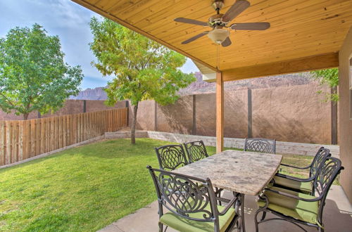 Photo 6 - Modern Moab Townhome With Shared Pool & Hot Tub