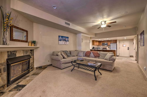 Photo 3 - Ski-in / Ski-out Resort Condo With Gas Fireplace