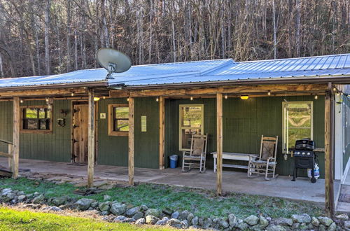 Photo 21 - Pet-friendly Blue Ridge, Cherokee Forest Retreat