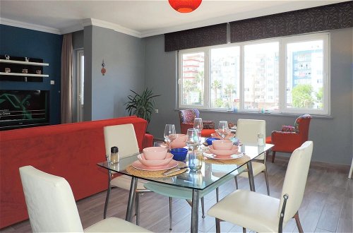 Foto 3 - Centrally Located Flat 5 min to Ozdilekpark Mall