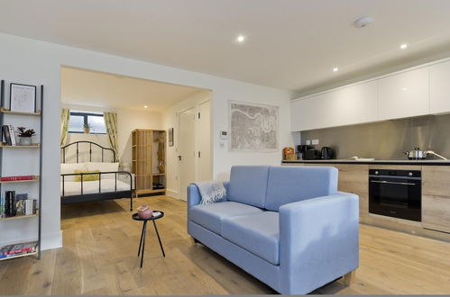 Photo 1 - Luxury one Bedroom Greenwich Studio Apartment Near Canary Wharf by Underthedoormat