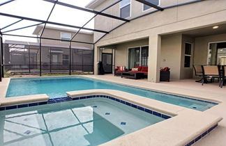 Foto 1 - 6BR Family Villa w Private Pool SPA Near Disney