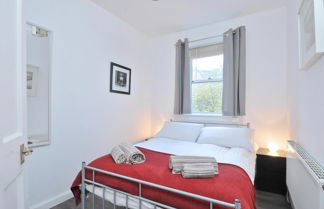 Photo 2 - 367 Comfortable 2 Bedroom Apartment on the Edge of Edinburgh s Historic Old Town