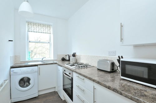 Foto 7 - 367 Comfortable 2 Bedroom Apartment on the Edge of Edinburgh s Historic Old Town